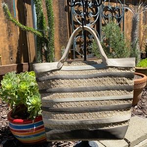 SALE!!  Splendid Straw and Leather Purse